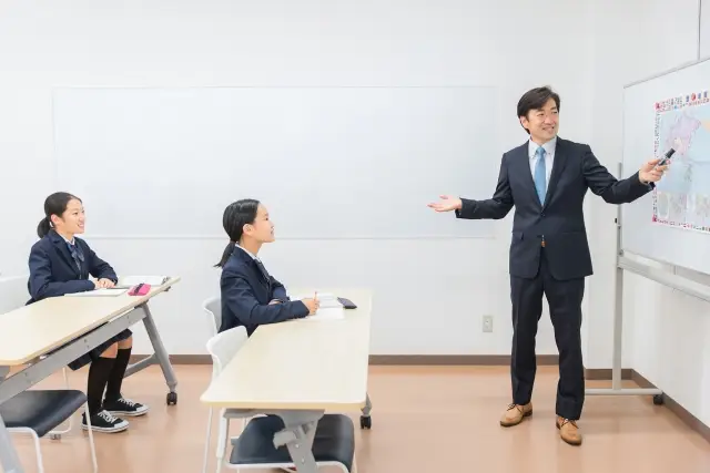 少子化と映像授業の激変期に知っておきたい予備校のM&Aの全手順と価格・事例